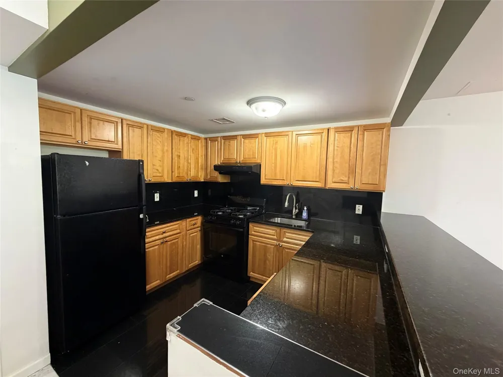 87-12 175th Street #6B Jamaica, NY 11432