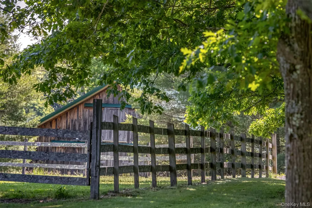 688 Bruce Porn Road Stamford, NY 12167
