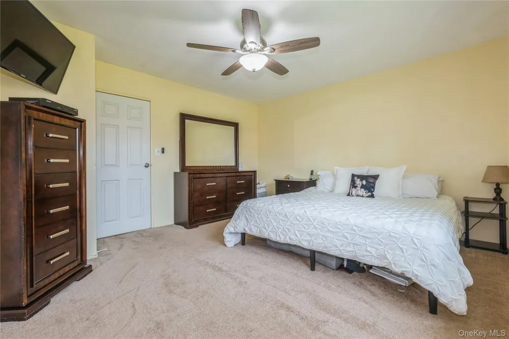 460 Old Town Road #8J Port Jefferson Station, NY 11776