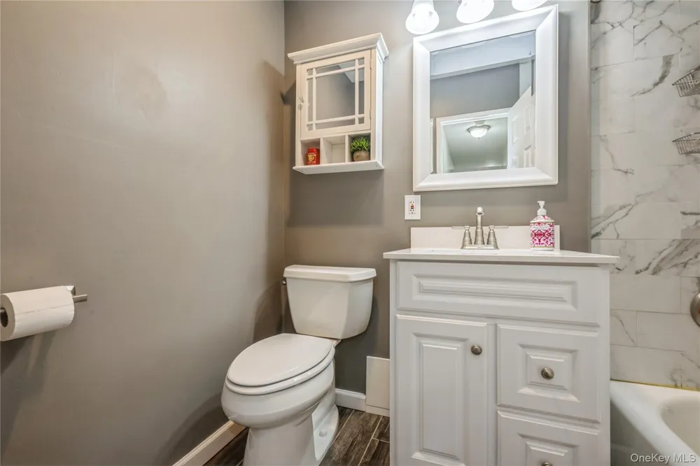 460 Old Town Road #8J Port Jefferson Station, NY 11776