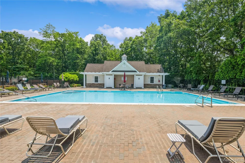 460 Old Town Road #8J Port Jefferson Station, NY 11776