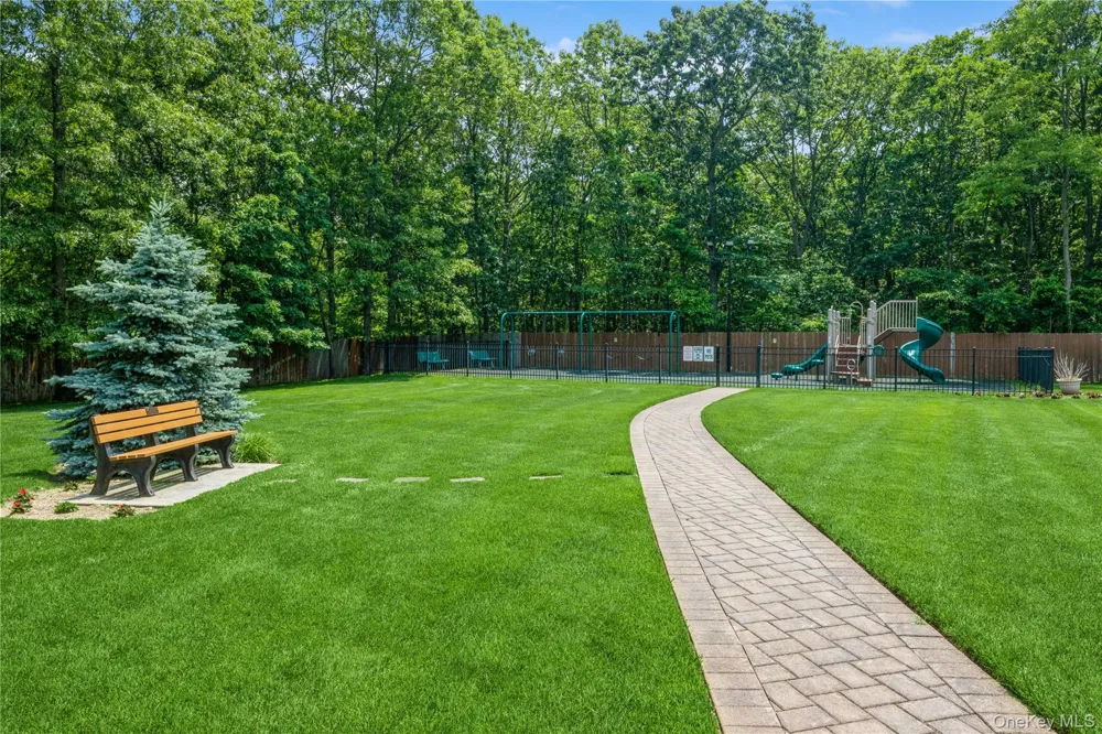 460 Old Town Road #8J Port Jefferson Station, NY 11776