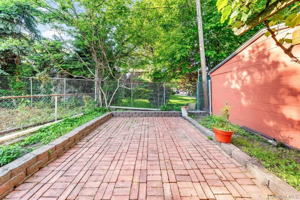 7921 21st Avenue East Elmhurst, NY 11370