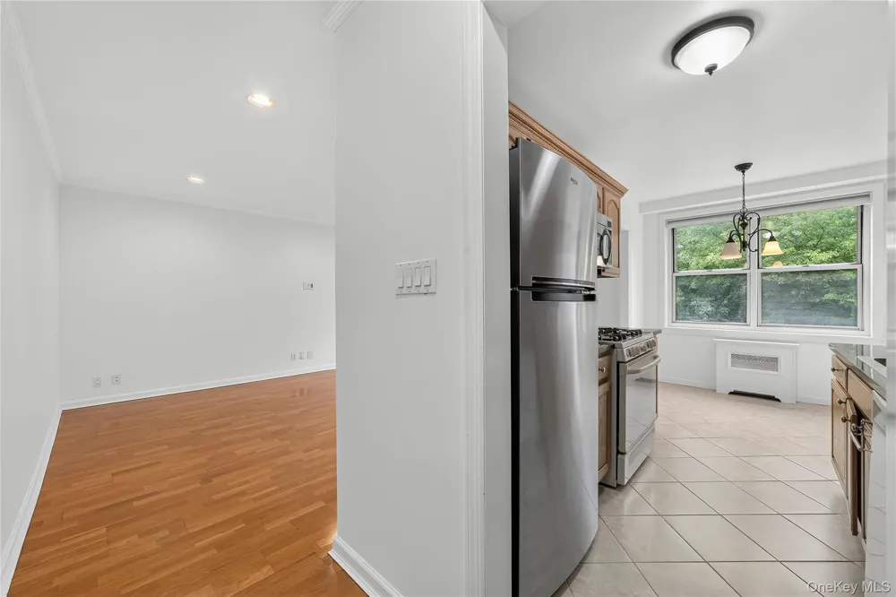 793 Palmer Road #2F Bronxville, NY 10708