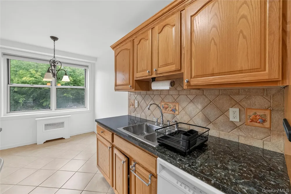 793 Palmer Road #2F Bronxville, NY 10708