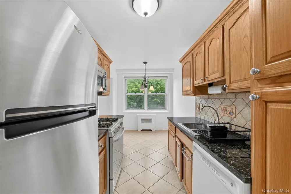 793 Palmer Road #2F Bronxville, NY 10708