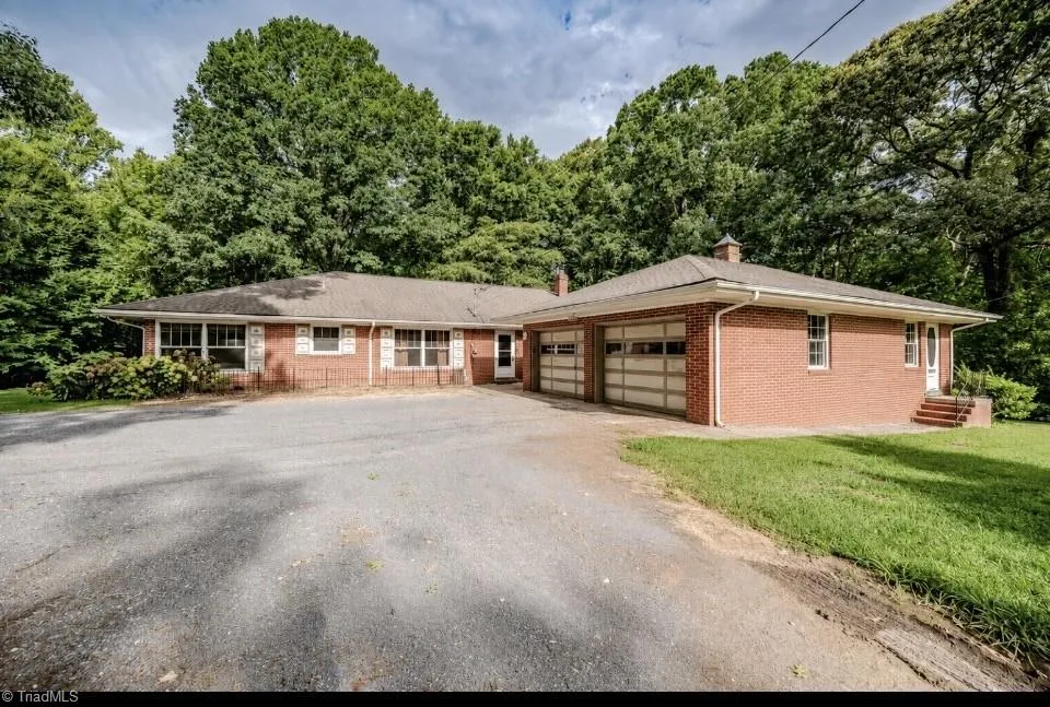 284 Back Creek Road Asheboro, NC 27205