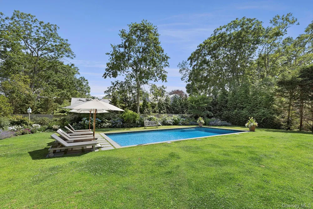 100 Pantigo Road East Hampton, NY 11937