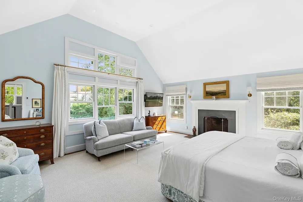 100 Pantigo Road East Hampton, NY 11937
