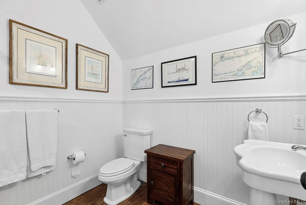 100 Pantigo Road East Hampton, NY 11937