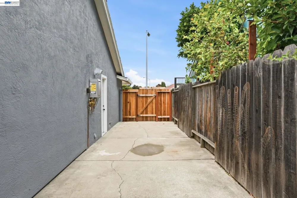 3044 San Andreas Dr Union City, CA 94587