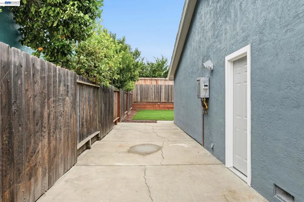 3044 San Andreas Dr Union City, CA 94587
