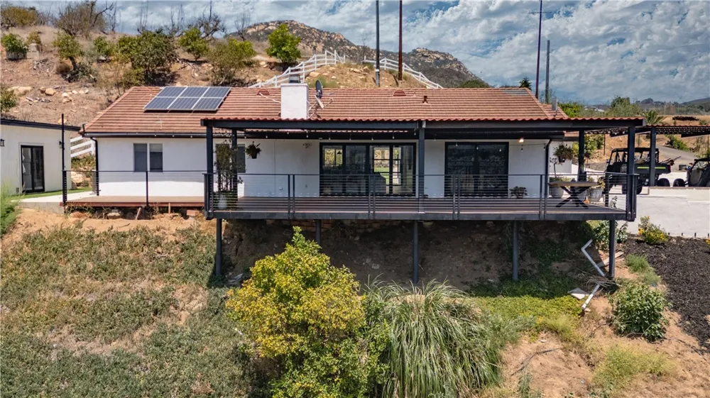 10432 Couser Valley Center, CA 92082