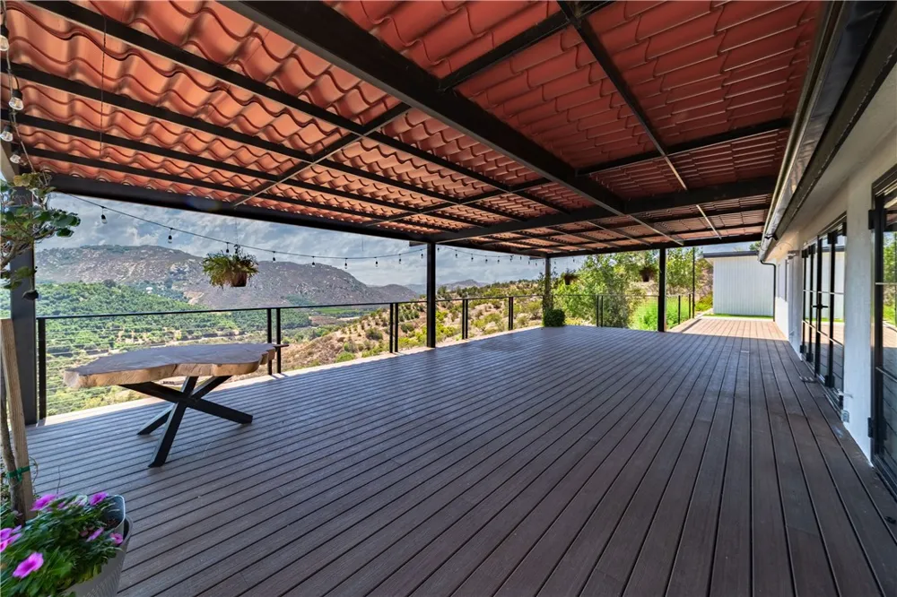 10432 Couser Valley Center, CA 92082
