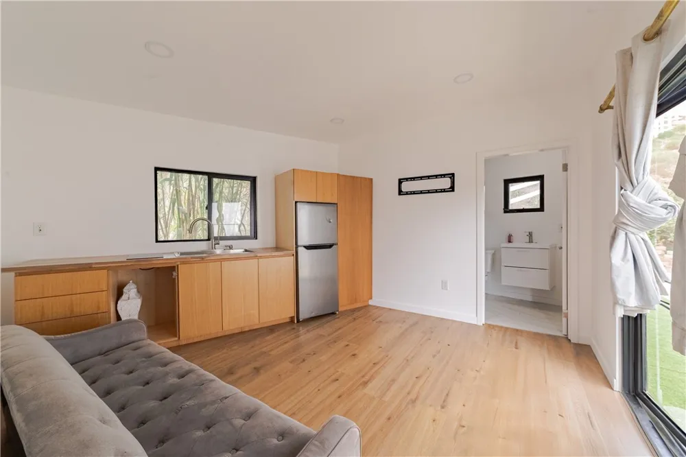 10432 Couser Valley Center, CA 92082