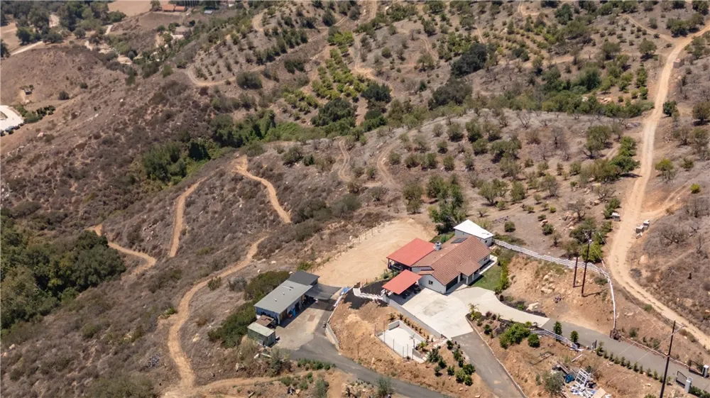 10432 Couser Valley Center, CA 92082