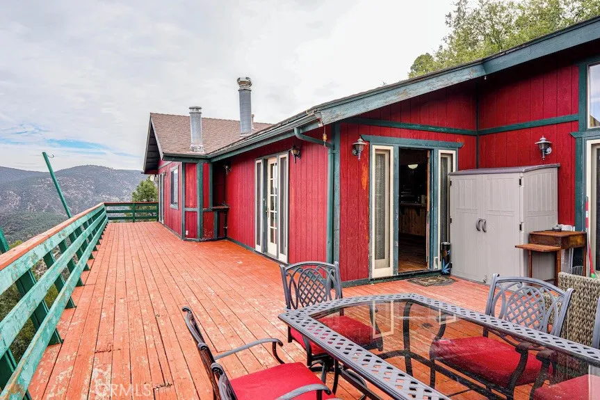 2216 St Bernard Pine Mountain Club, CA 93222