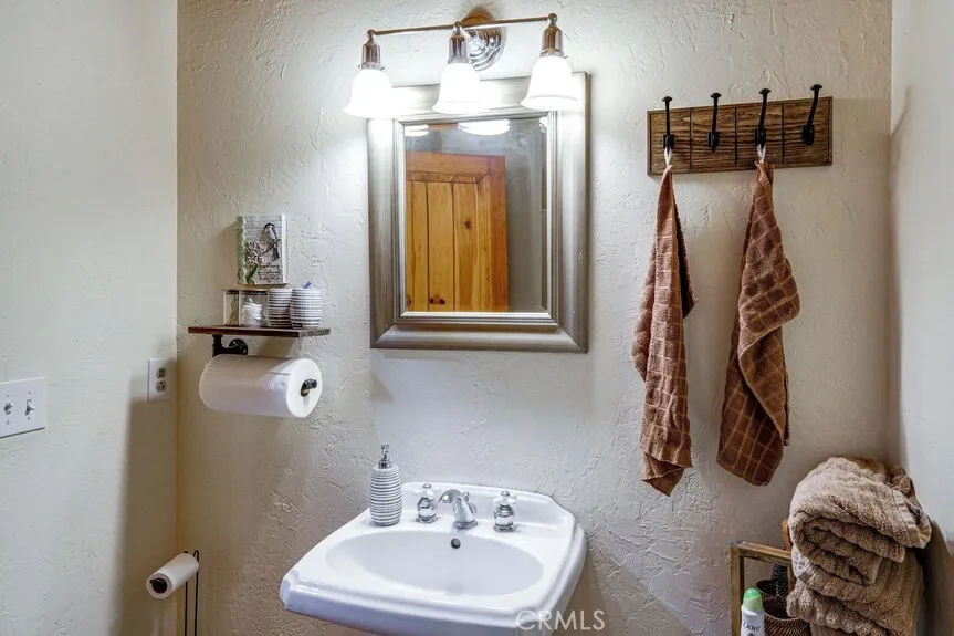 2216 St Bernard Pine Mountain Club, CA 93222