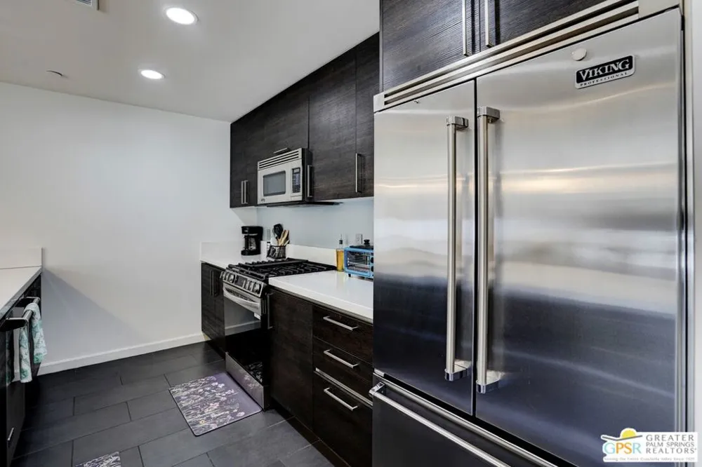 445 Dion Drive Palm Springs, CA 92262