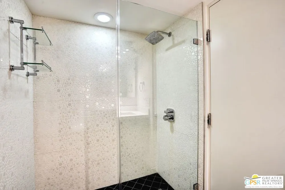 445 Dion Drive Palm Springs, CA 92262