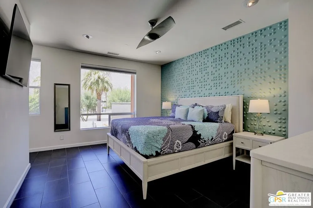 445 Dion Drive Palm Springs, CA 92262