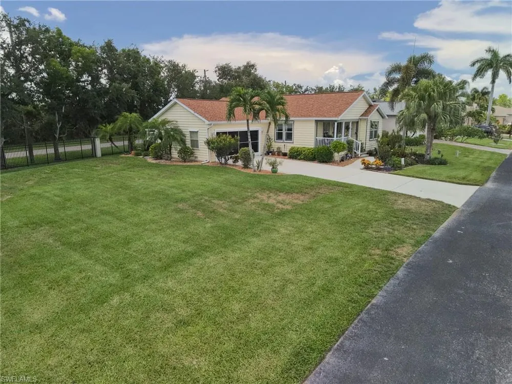 24500 Rio Villa Lakes Circle Punta Gorda, FL 33950