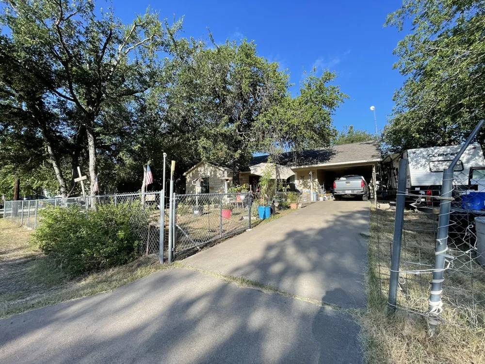 652 Pecan Lane Cottonwood Shores, TX 78657