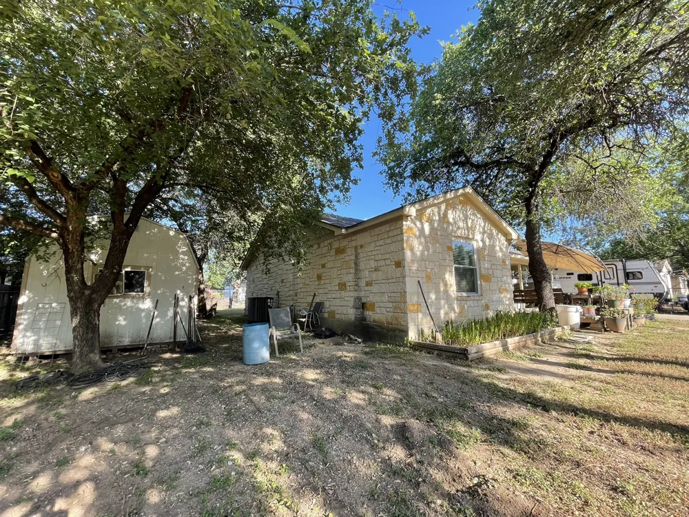 652 Pecan Lane Cottonwood Shores, TX 78657