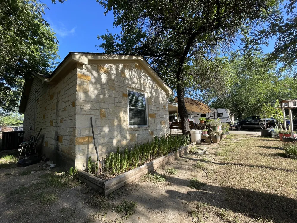 652 Pecan Lane Cottonwood Shores, TX 78657