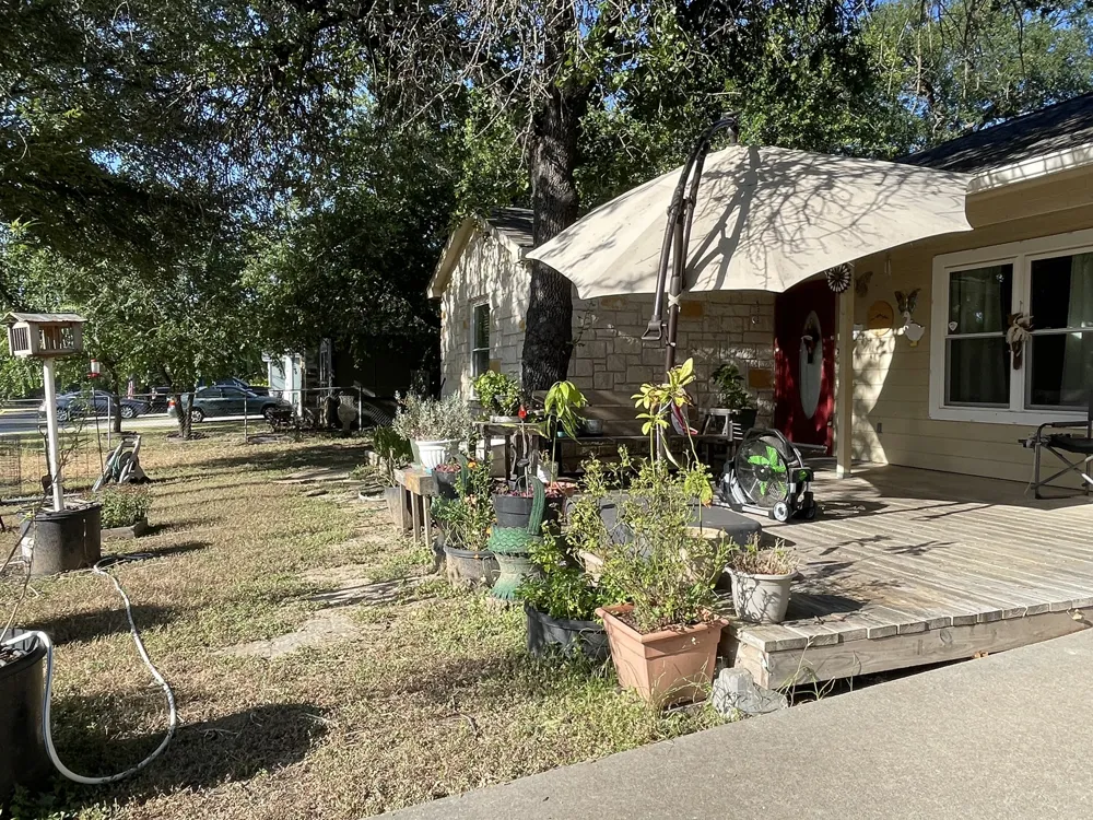 652 Pecan Lane Cottonwood Shores, TX 78657