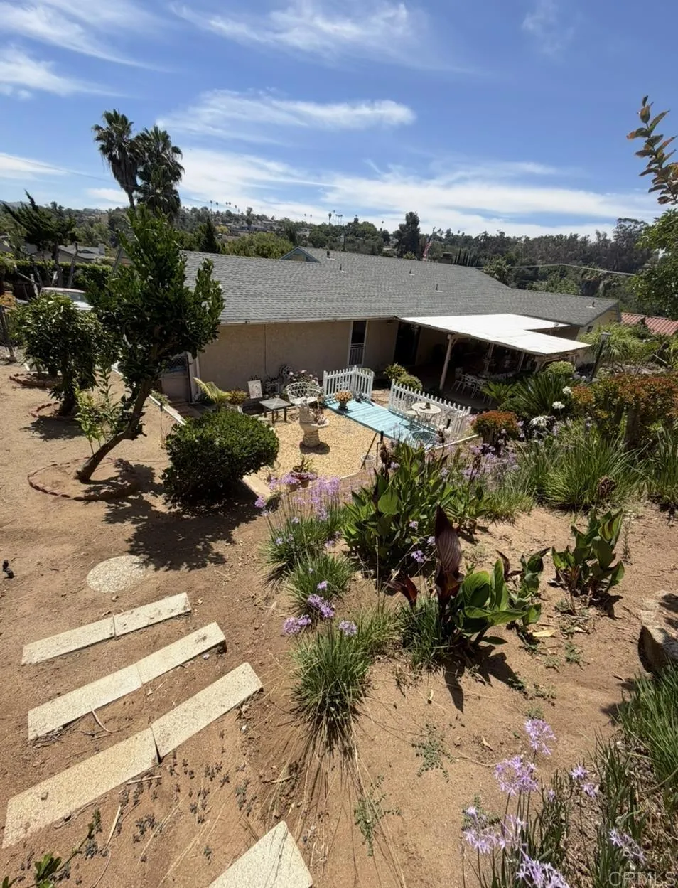 1154 Monte Vista Dr Vista, CA 92084