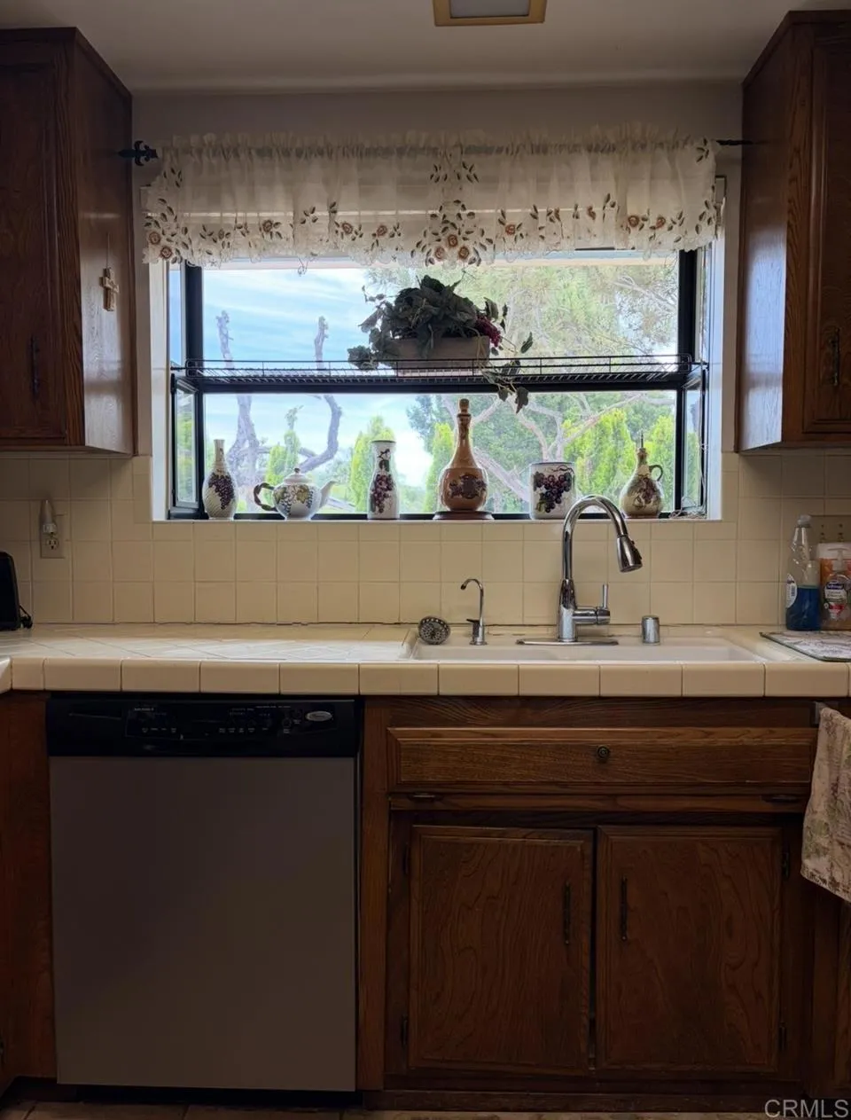 1154 Monte Vista Dr Vista, CA 92084