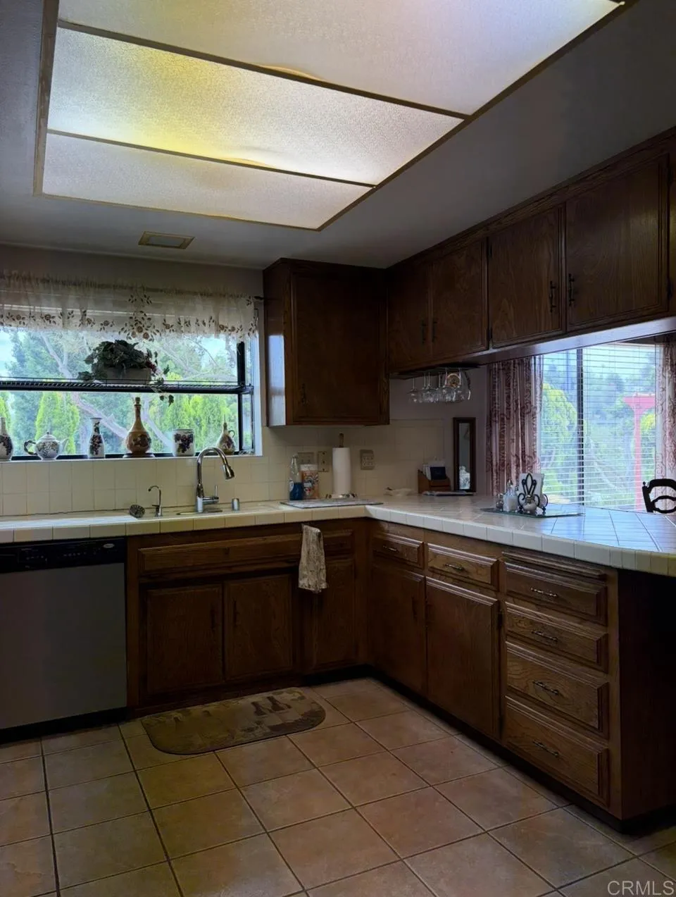 1154 Monte Vista Dr Vista, CA 92084