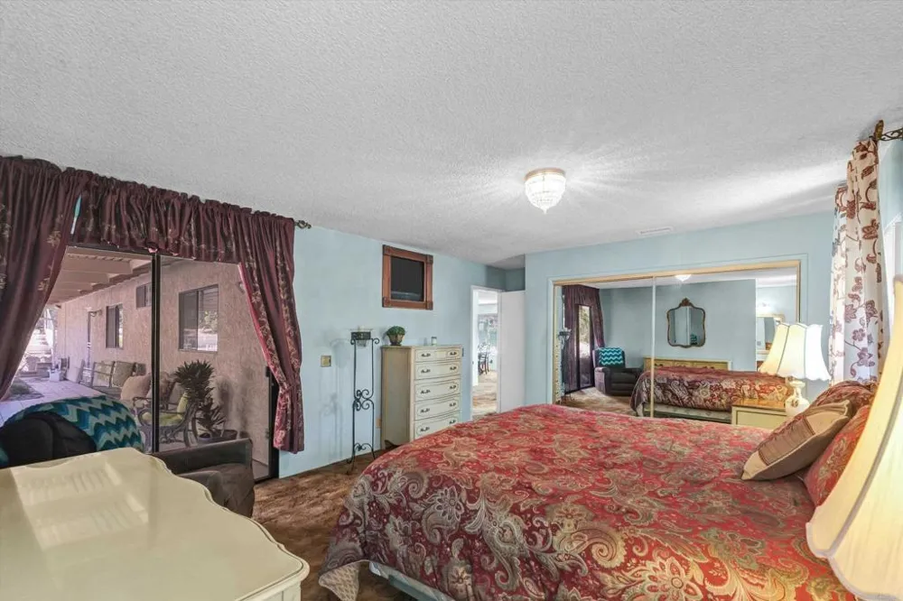 1154 Monte Vista Dr Vista, CA 92084