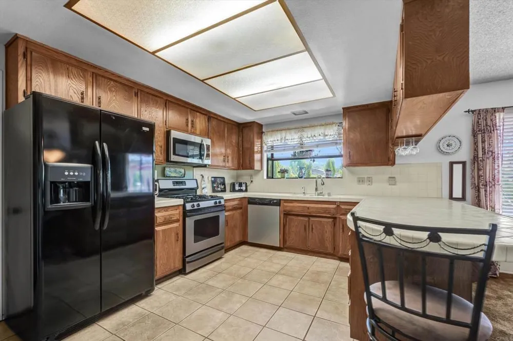 1154 Monte Vista Dr Vista, CA 92084