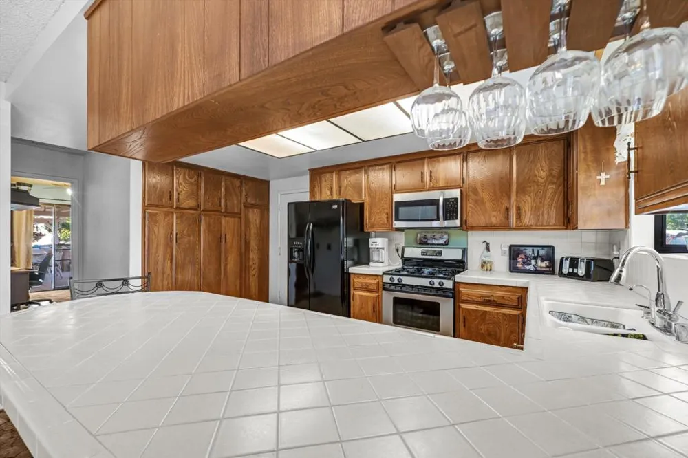 1154 Monte Vista Dr Vista, CA 92084