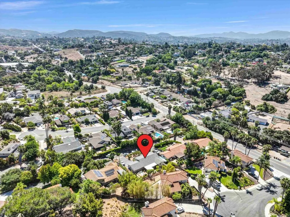 1154 Monte Vista Dr Vista, CA 92084
