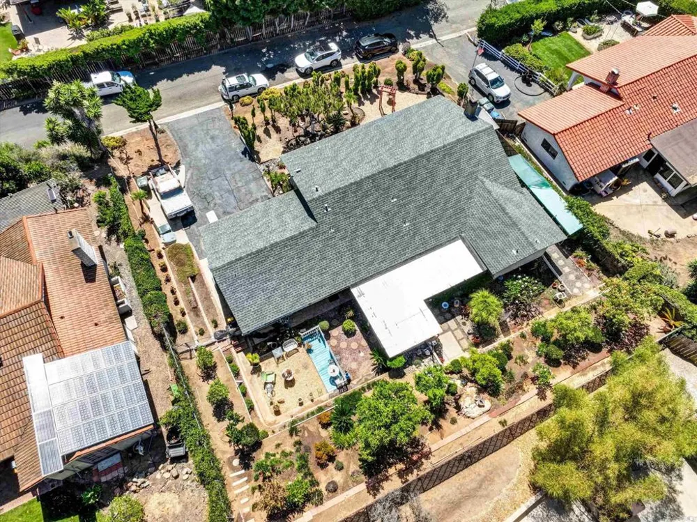 1154 Monte Vista Dr Vista, CA 92084