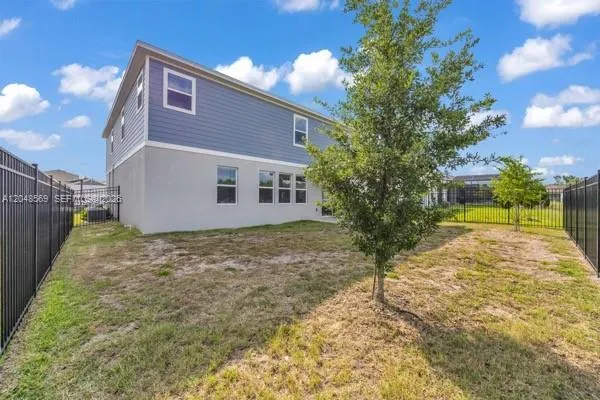 Address Not Shown Davenport, FL 33837