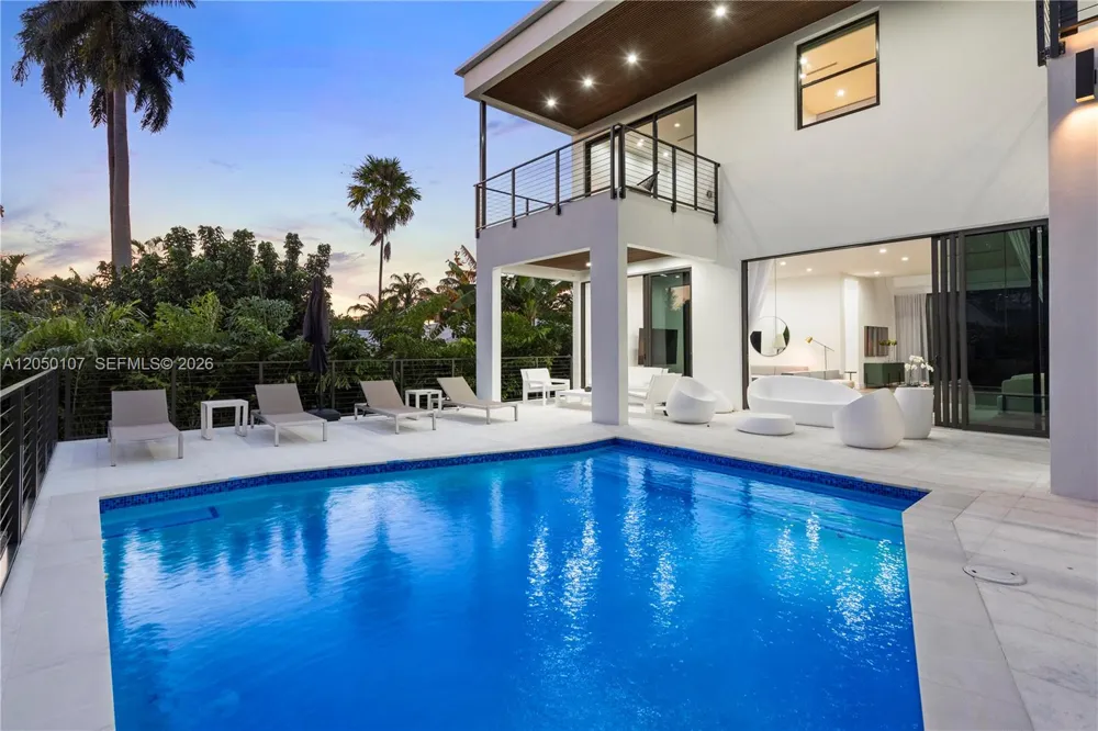 1276 NE 93rd St Miami Shores, FL 33138