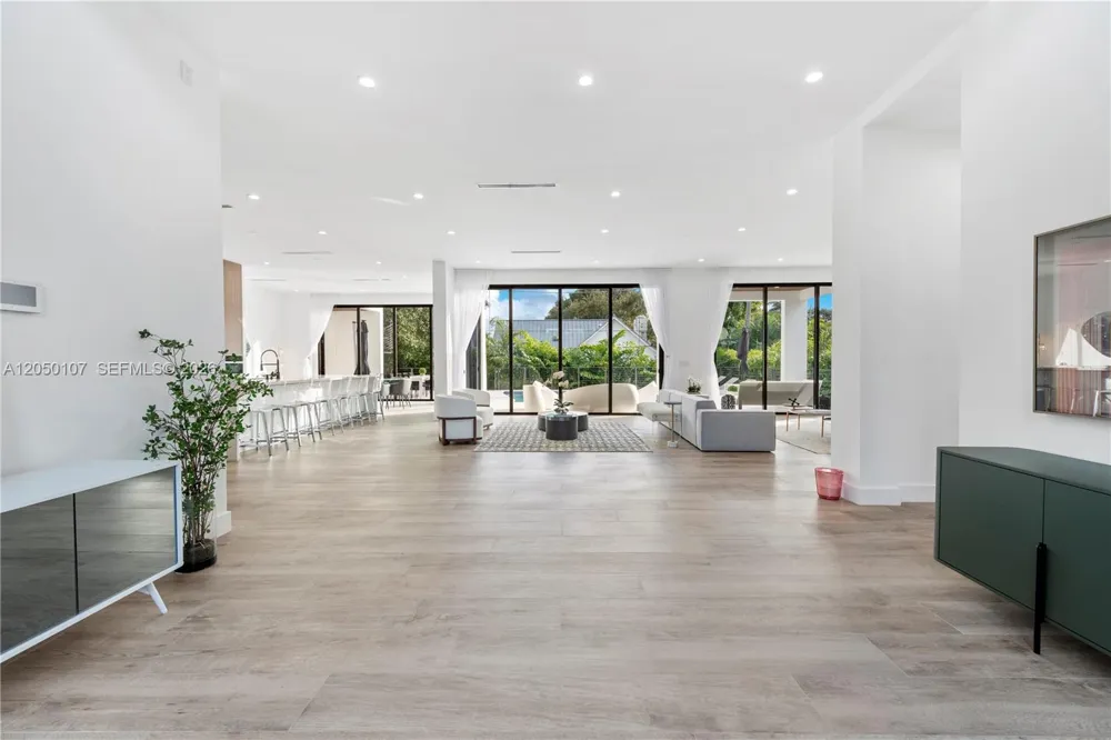 1276 NE 93rd St Miami Shores, FL 33138