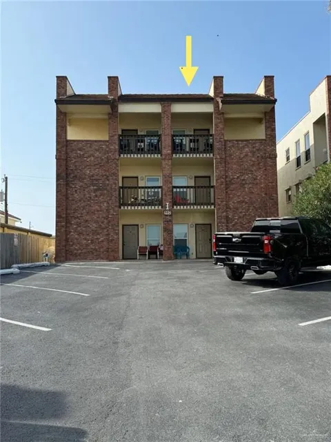 102 E Verna Jean Drive #302