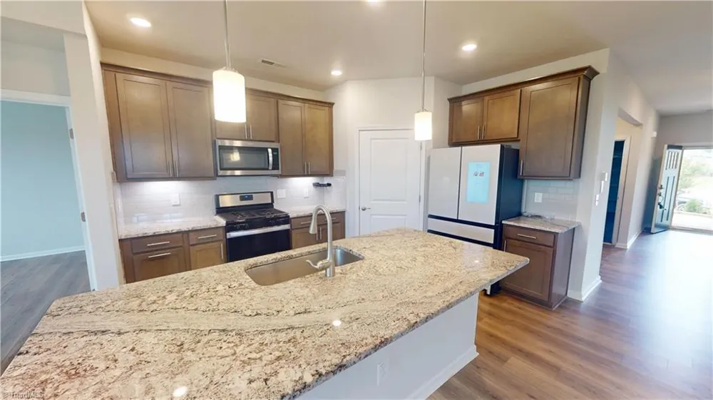 4415 Sapphire Court Clemmons, NC 27012