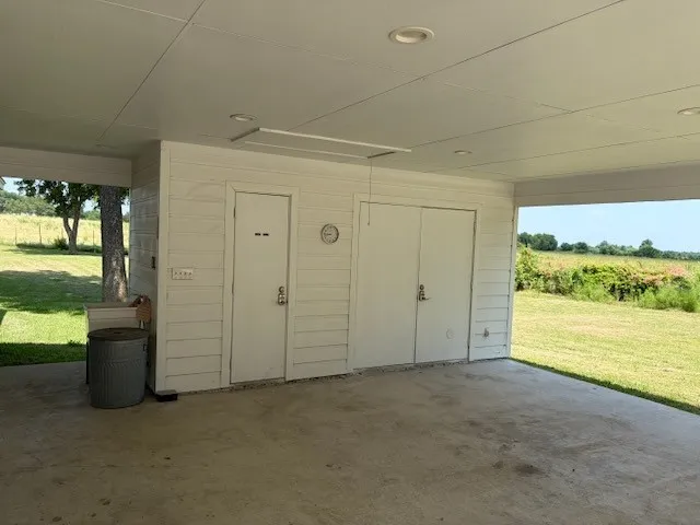 880 County Road 311 Jarrell, TX 76537
