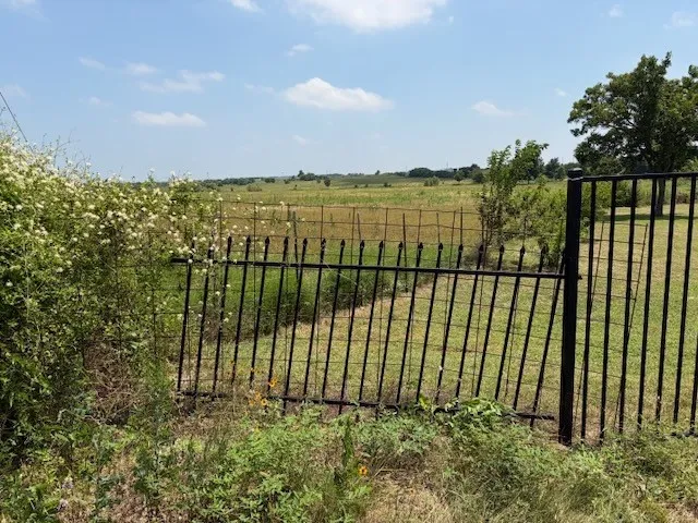 880 County Road 311 Jarrell, TX 76537