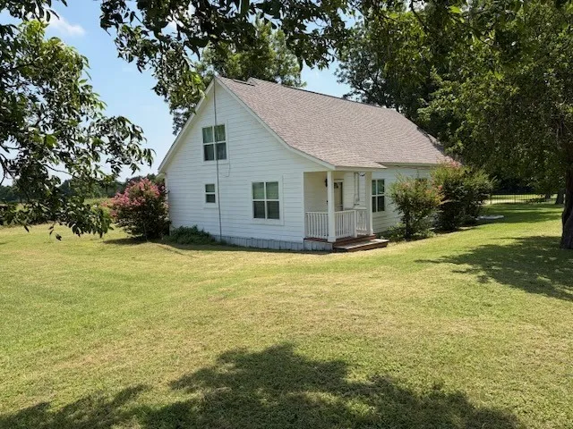 880 County Road 311 Jarrell, TX 76537