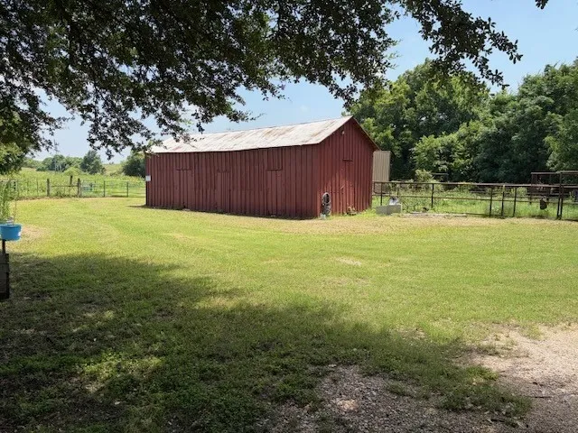 880 County Road 311 Jarrell, TX 76537