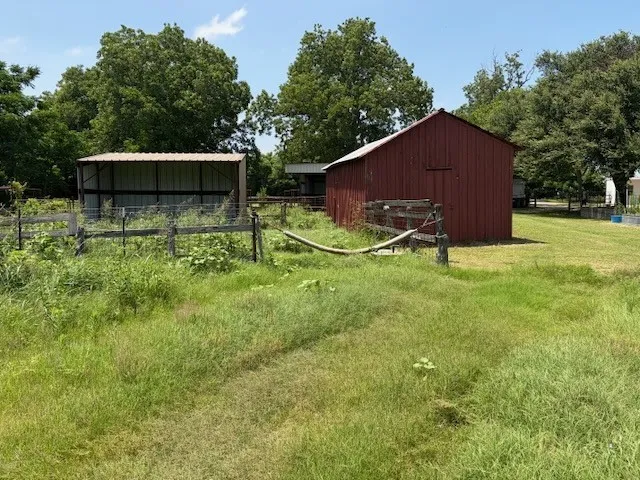 880 County Road 311 Jarrell, TX 76537