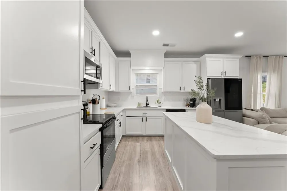 6503 Narramore Way Lula, GA 30554