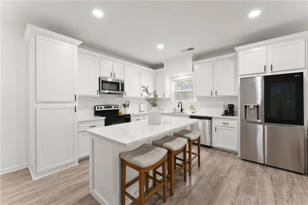 6503 Narramore Way Lula, GA 30554